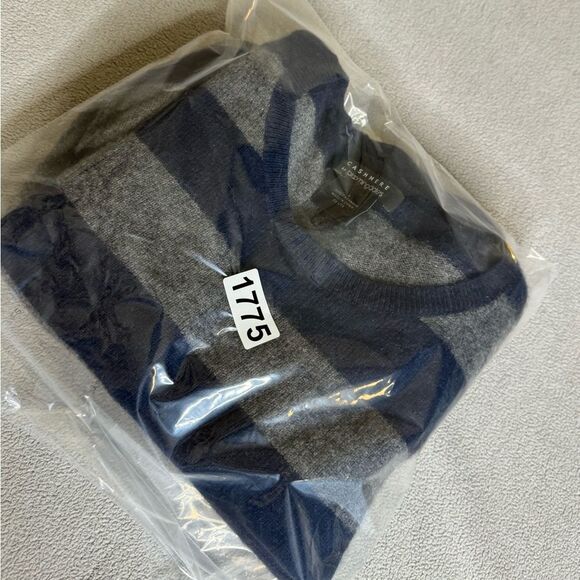 Bloomingdale's Women's Pure 100%Cashmere Sweater in Blue Grey Stripe Size L - Picture 16 of 16